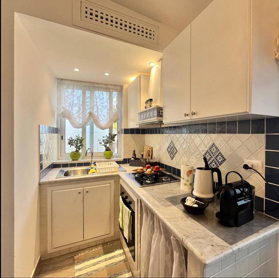 Appartamento intero, One-Bedroom Apartment in Mondello, Palermo