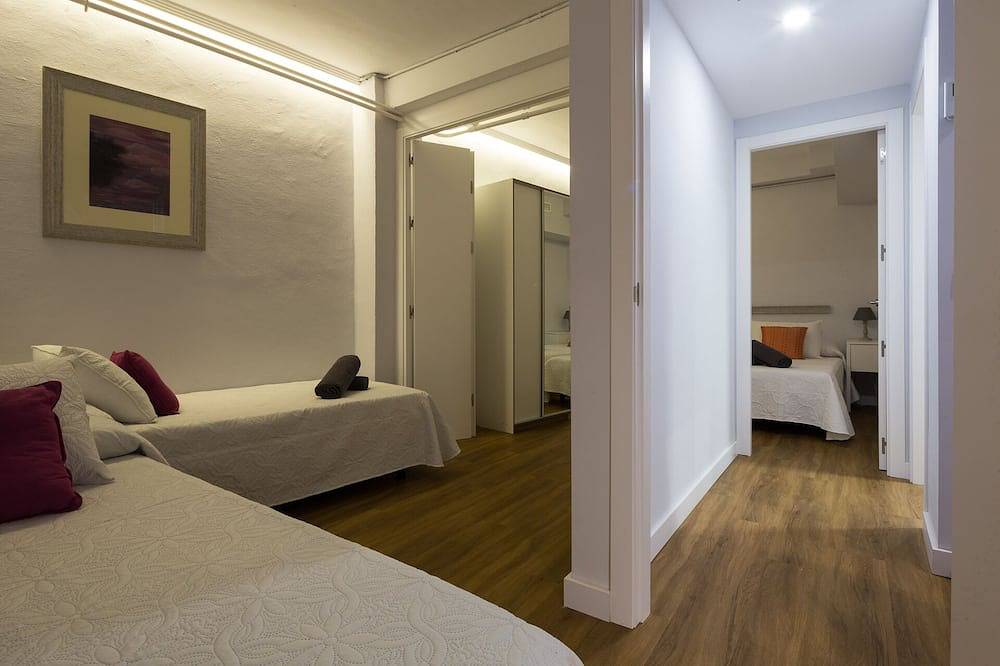 Ganze Wohnung, 1-bedroom for 4 guests, free parking in Los Remedios, Sevilla