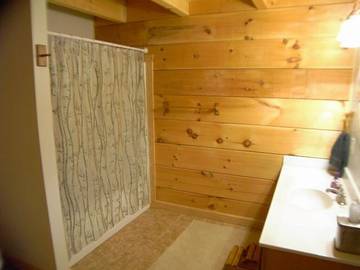 Log Cabin for 8 Guests in Massanutten, Shenandoah Valley, Picture 3