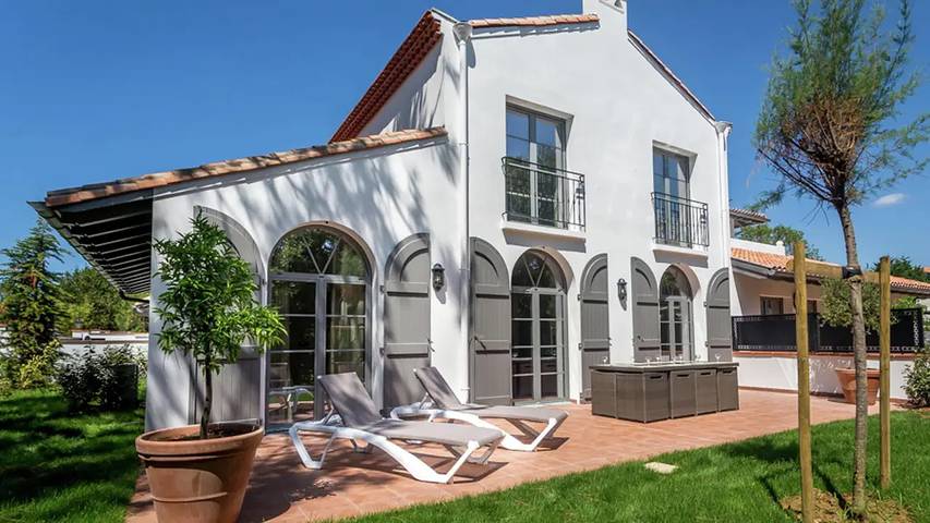 Vakantiehuis voor 8 personen, met zwembad en terras in Biarritz