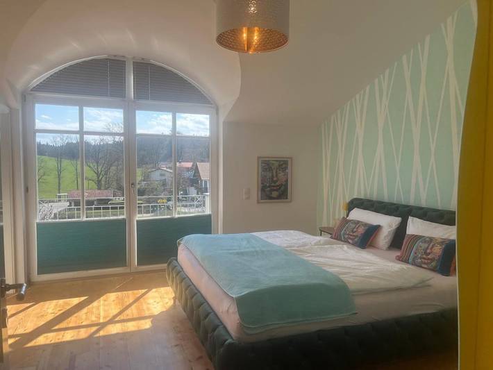 Ferienwohnung für 2 Personen, mit Balkon und Terrasse sowie Garten und Ausblick