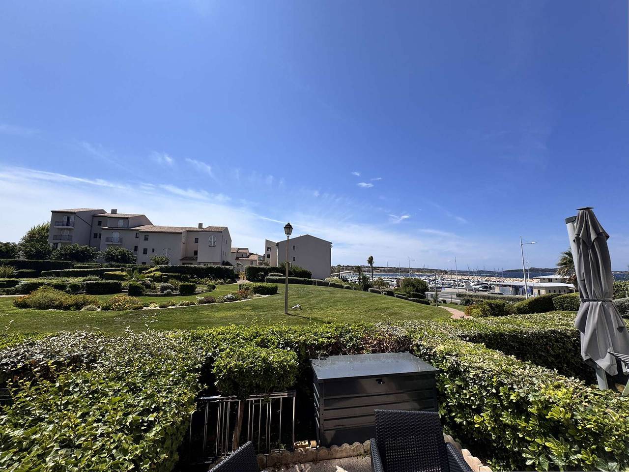 Ganze Wohnung, Gemütliche 2-Zimmer-Wohnung - 4 Personen - Six-Fours-les-Plages in La Coudoulière, Six-Fours les Plages