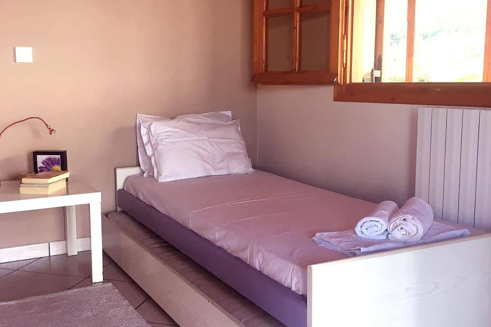 Luxuriöse Privatvilla mit großem Pool und herrlicher Aussicht in Petalou, Korinthia