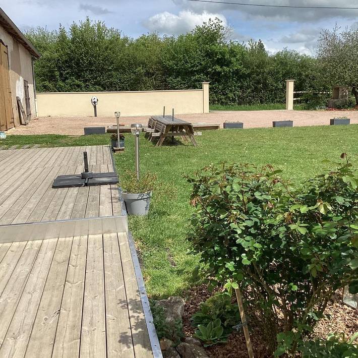 Chambre d’hôte pour 5 personnes, avec vue et piscine ainsi que jardin et terrasse dans Allier - 3