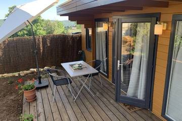 Gîte pour 2 personnes, avec piscine et jardin à Reillanne
