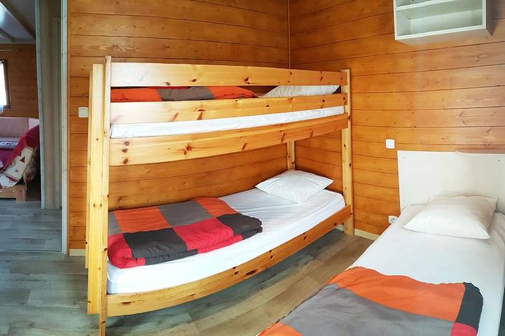 Gîte pour 5 personnes, avec terrasse et jardin à Arcizans-Avant - 3
