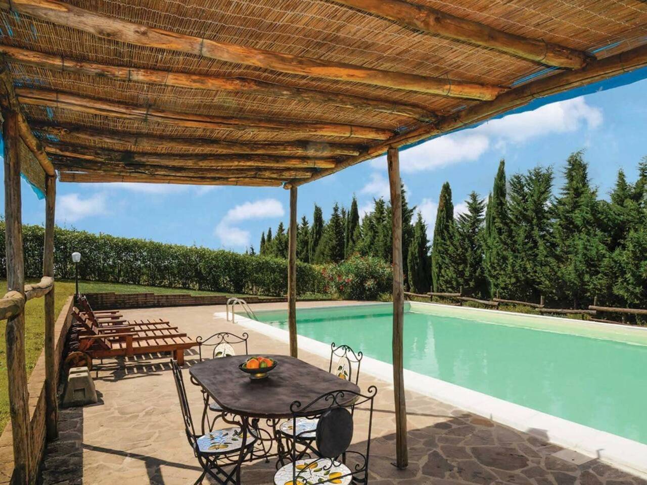 Villa Martina in Pomarance, Riserva Naturale di Monterufoli