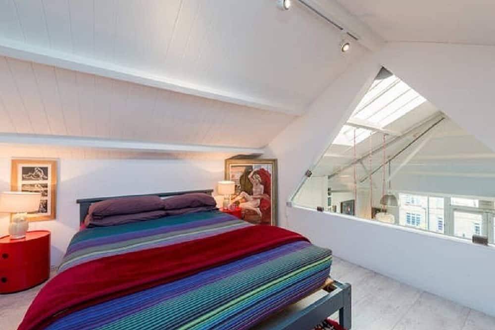 Ganze Wohnung, Framery Loft - Eclectic and colourful apartment in the heart of London in Hackney, London