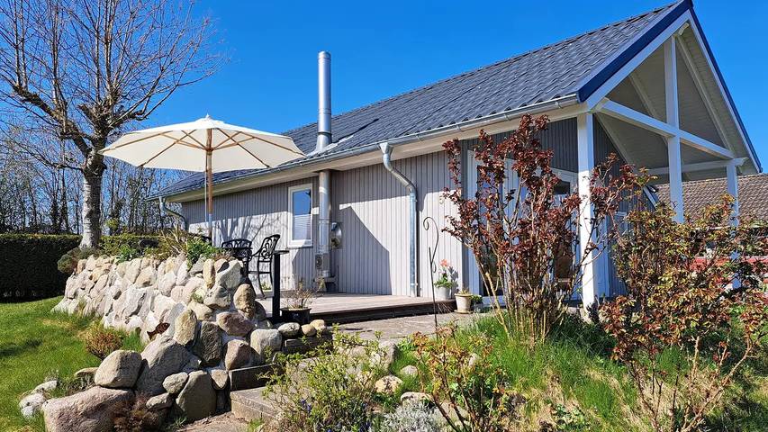 Ferienhaus für 4 Personen, mit Garten in Ulsnis