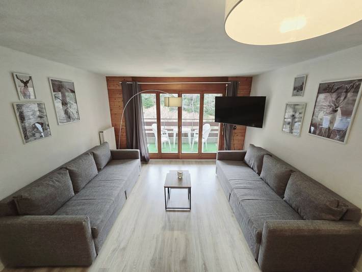 Gîte pour 6 personnes, avec Balcon et Terrasse ainsi que Jardin et Vue à Vionnaz