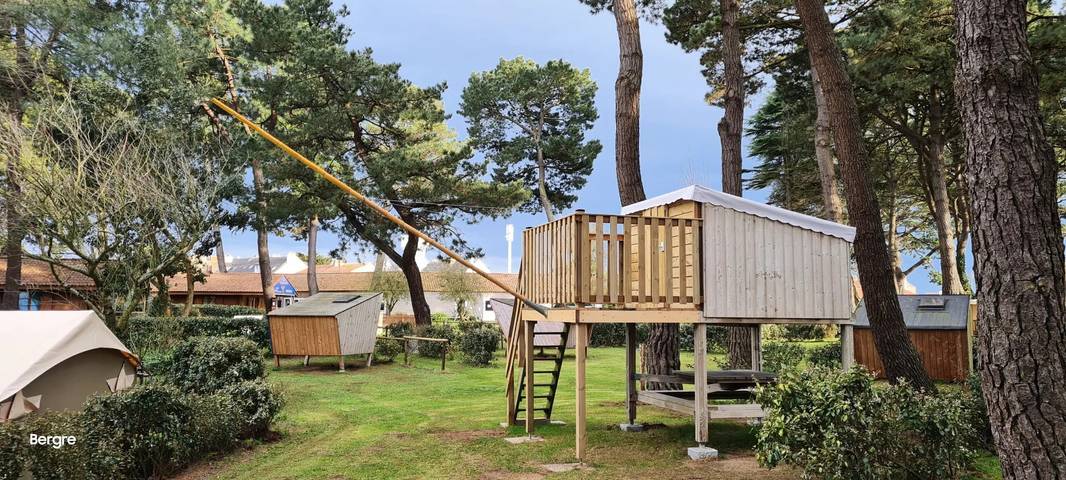 Mobilheim Eden - 25m² - 2 Schlafzimmer - überdachte terrasse 7m² 4 Personen in Paimbœuf, Loire-Tal