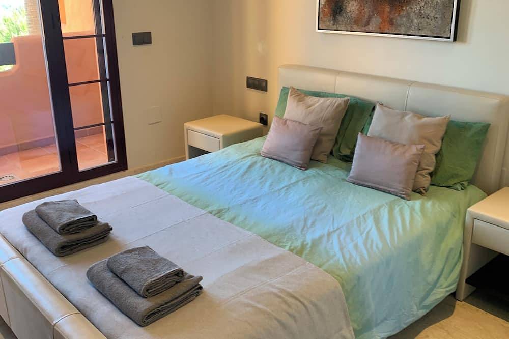 Apartamento entero, El Soto de Marbella P17 Phase 2b First Floor, Free On-Site Facilities. in Ojén, Sierra de las Nieves