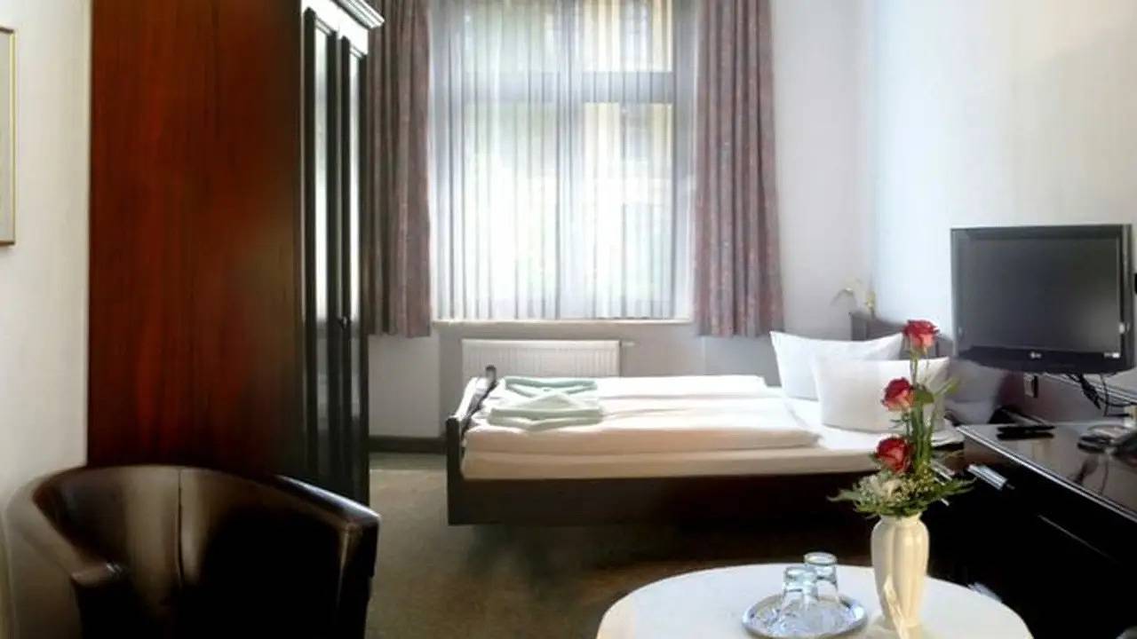 Doppelzimmer für 3 Personen in Stadt Halle (Saale), foto 12