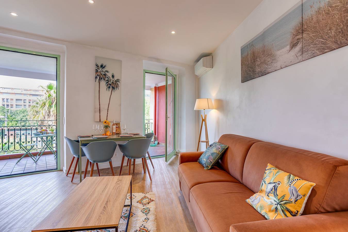 Appartement entier, Nid Massena by Riviera Holiday Homes in Nice, Côte méditerranéenne (France)
