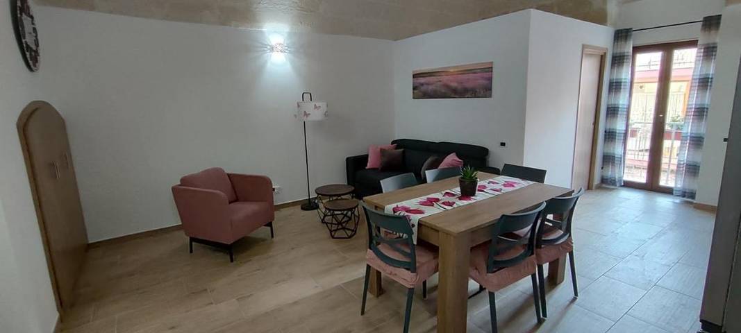 B&b per 4 persone, con Balcone e Terrazza nonché Panorama a Palagianello