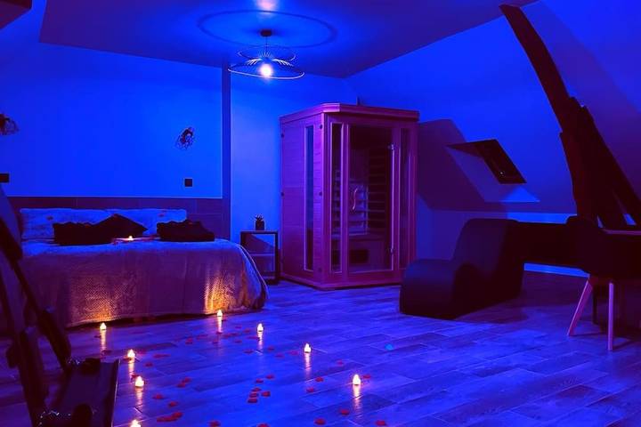Gîte pour 2 personnes, avec Jacuzzi et Sauna à Château-Landon
