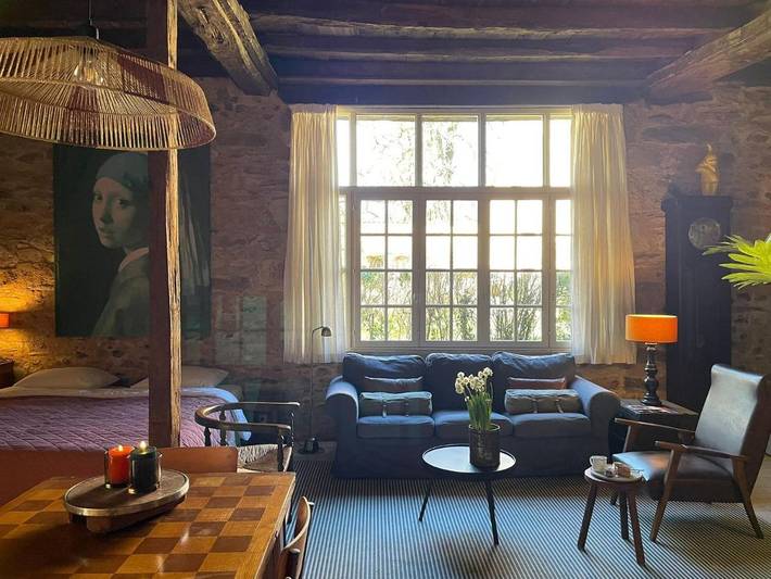 Gîte pour 2 personnes, avec jardin et vue ainsi que piscine et terrasse à Génis - 4