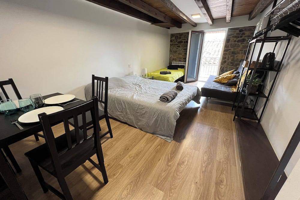 Habitaciones Para 15 Personas en el Centro de Biescas in Biescas, Pyrénées espagnoles