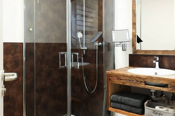 Bed & Breakfast Zimmer \"Vika\" - für 4 Personen in Essing in Essing, Altmühltal