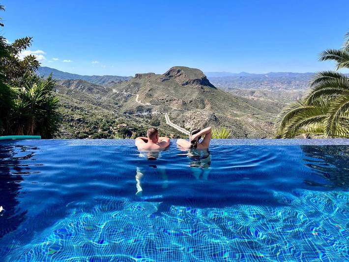 Casa rural para 6 personas, con Balcón y Terraza además de Jardín y Piscina en Turre