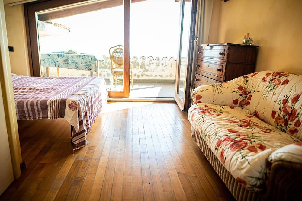 Piccolo Paradiso, elegante villa con piscina, vista al mar, entre Roma y Nápoles. in Formia, Provincia de Latina