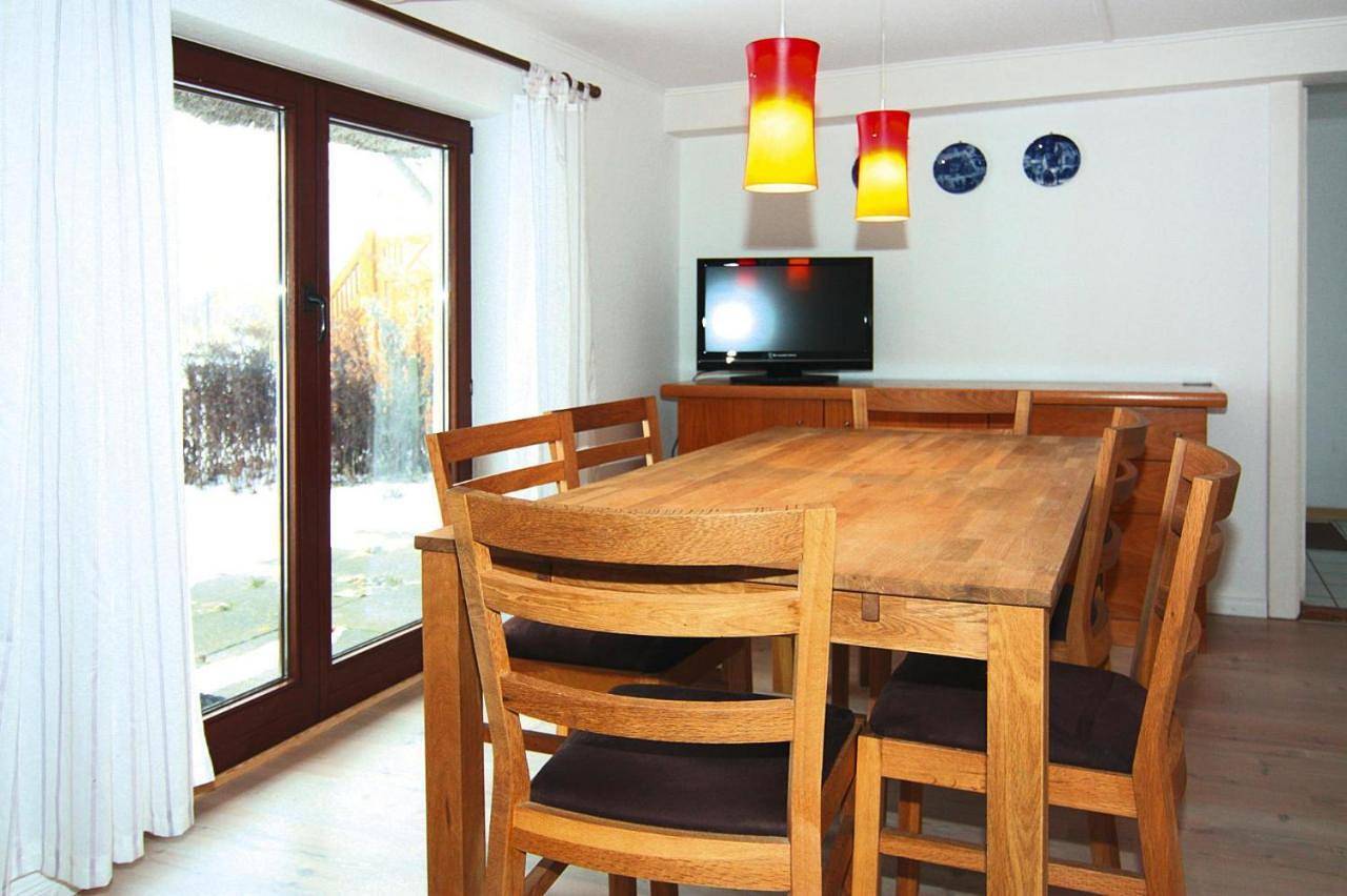 Three-Bedroom Holiday Home in Stinteck, Westerdeichstrich