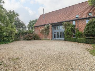 Holiday Rental for 8 People in Tunstead, Norfolk, Photo 1