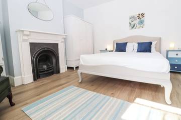 Log Cabin for 2 People in Hastings, East Sussex, Photo 1