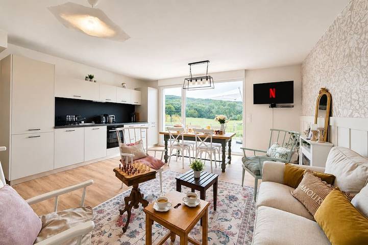 Appartement de vacances pour 4 personnes, avec Jacuzzi et Jardin