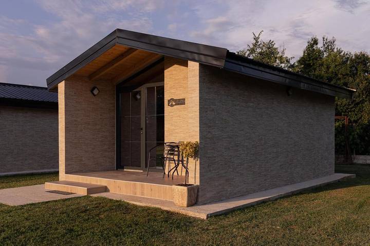 Villa für 2 Personen, mit Ausblick und Balkon in Montenegro