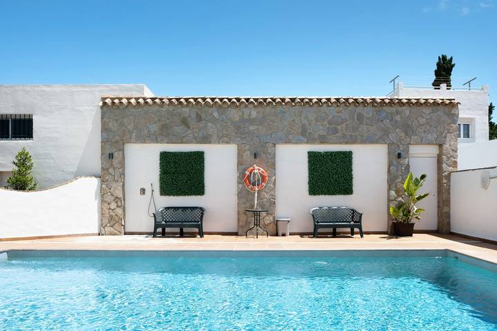 Holiday Home 'Chalet Fuente2 Shared Pool Family' with Shared Pool and Air Conditioning in Conil de la Frontera, Costa de la Luz