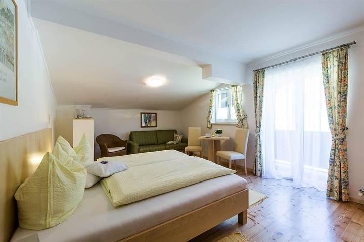 Ferienwohnung für 2 Personen, mit Garten und Sauna sowie Terrasse, mit Haustier im Salzkammergut - 4