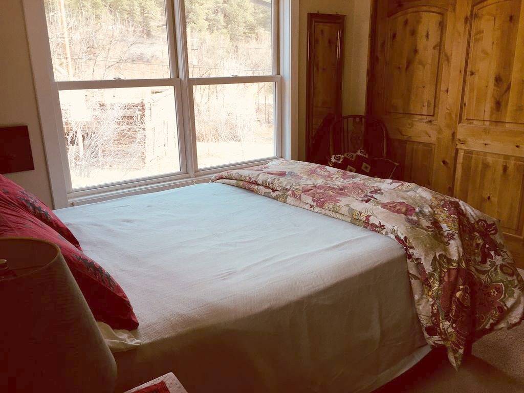 Privatzimmer & Bad, Kochnische, eigener Eingang! in Boulder County