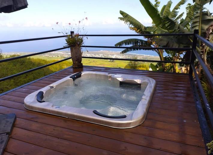 Gîte pour 6 personnes, avec balcon ainsi que jardin et jacuzzi - 1
