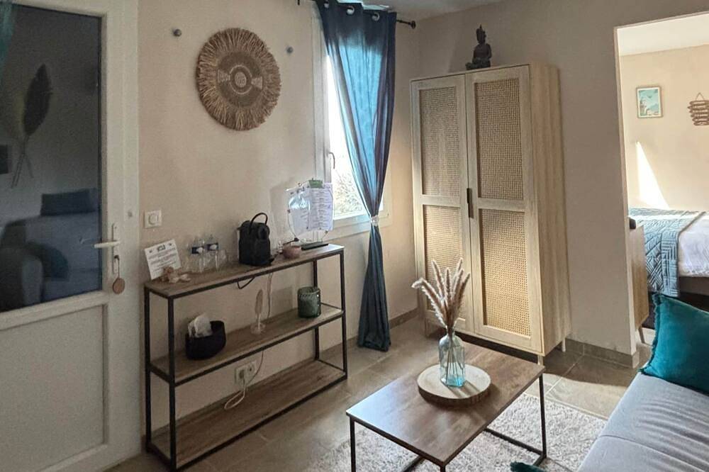 Grenache room in La Garde-Adhémar, Nyons region