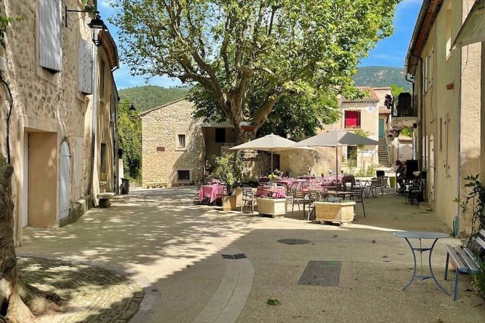 Apartamento entero, * Cosy duplex * Downtown * in Brunete, Provincia de Madrid