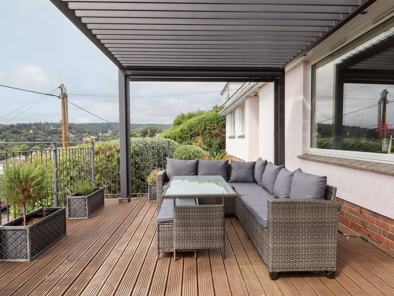 15 Summerland Avenue in Dawlish, Devon