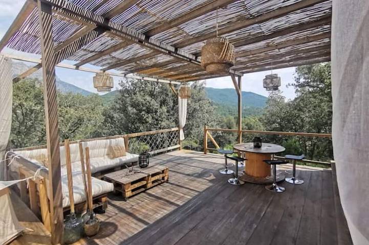 Gîte pour 2 personnes, avec terrasse à Castirla