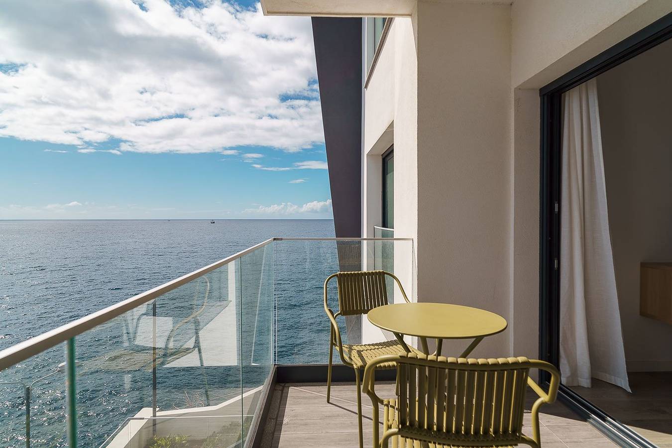 Ganze Wohnung, Ferienwohnung für 4 Personen mit Balkon in Gaula, Madeira