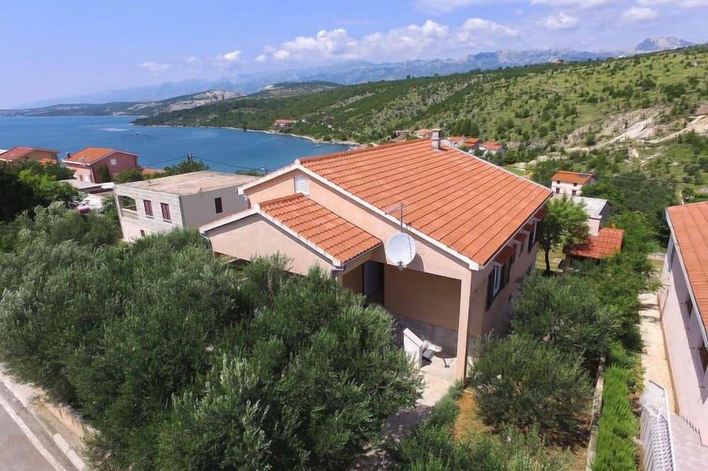 Casa vacanza a Zara a partire da 79€ a notte