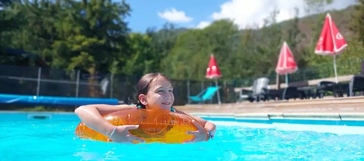 Zecamping 3 étoiles toboggans locatif Bbq 5m2 2 pers in Chézery-Forens, Parc naturel régional du Haut-Jura