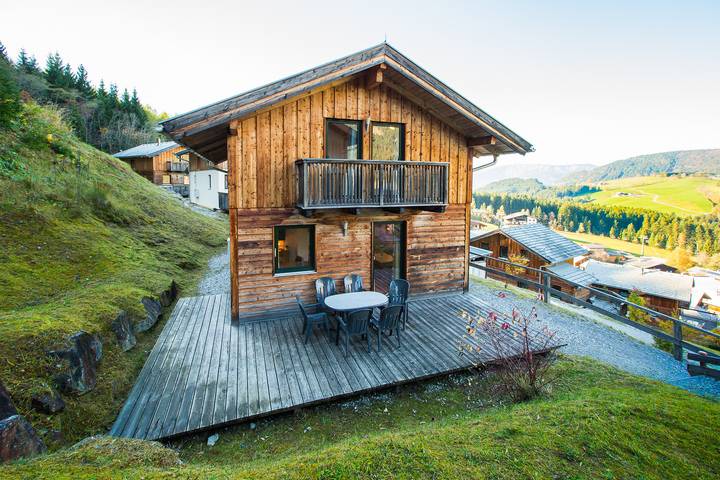 Ferienhaus für 6 Personen, mit Balkon und Terrasse sowie Garten und Sauna in Dachstein West