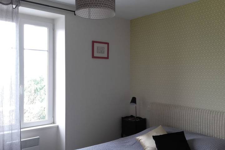 Appartement entier, Appartement avec patio, au calme, près du marché et en plein centre ville in Dinard, Région de Saint-Malo