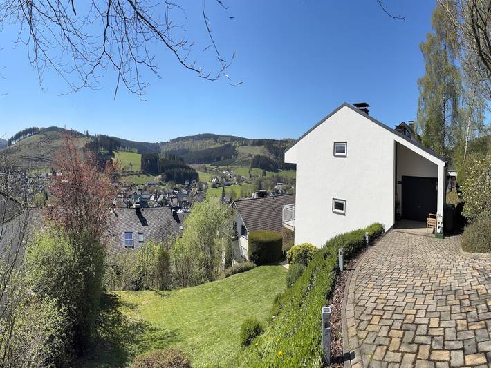 Vakantiehuis voor 8 personen, with Balkon and Terras as well as Tuin in Niedersfeld