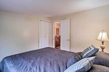 Log Cabin for 4 Guests in Table Rock Lake, Ozark Mountains, Picture 3