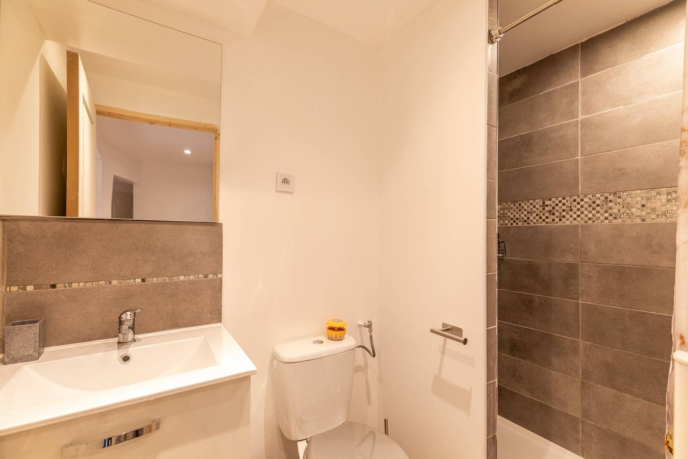 Appartement entier, La Suquétane - Appt proche plage Cannes in Cannes, Région de Cannes