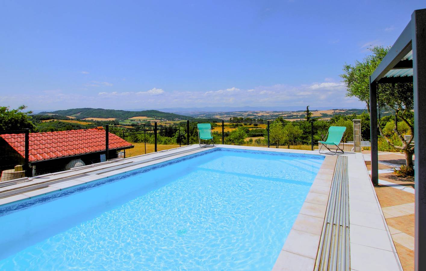 Apartamento moderno con piscina, WiFi y aparcamiento a 1,5 km de Saint-Martin-d'Août in Saint-Martin-d'Août, Región de Valence