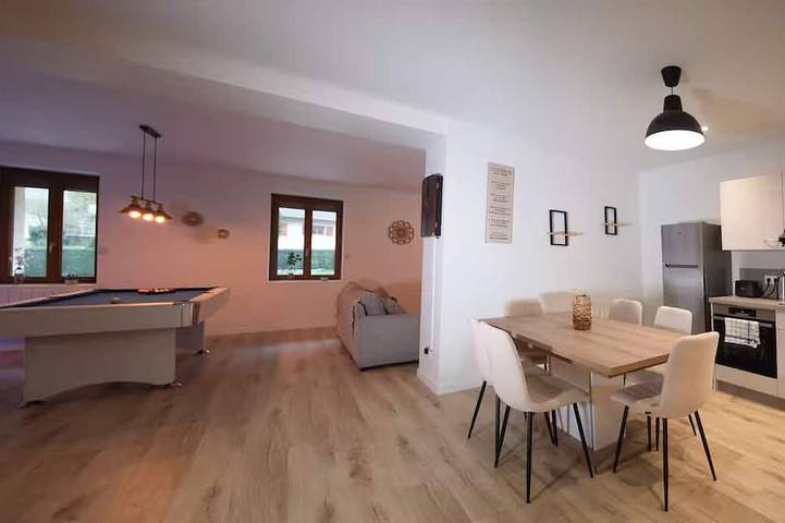 Gîte pour 8 personnes dans Saint-Thibaud-de-Couz