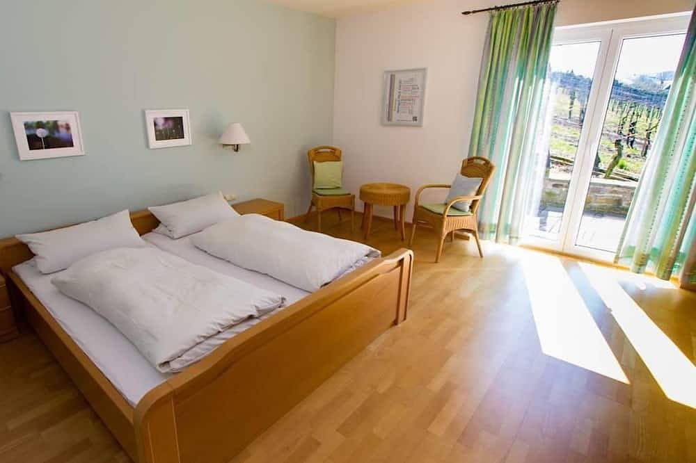 Ganze Wohnung, Gästehaus Falklay im Weingut Paul Knod - Dz Balkon Kat.A in Burg (Mosel), Bernkastel-Kues & Umgebung