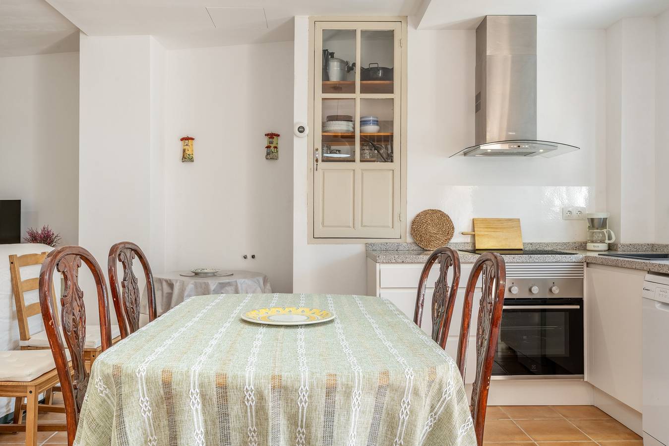 Entire House for 8 Andalusian Patio Lorquian Route Near Granada in Valderrubio, Granada Province